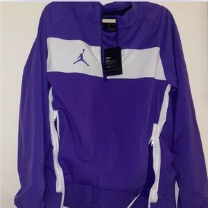 NWT Jordan Nike Unisex Purple and White Windbreaker Jacket 1/4 zip and side zips